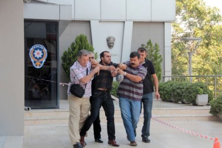 Kontör dolandırıcısının gönderttiği parayı çeken genç tutuklandı