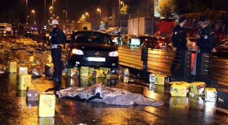 Kontrolden Çıkan Yağ Yüklü Kamyon Metrelerce Sürüklendi: 1 Ölü