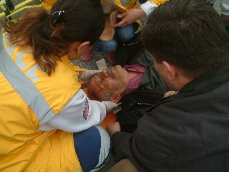 Kontrolsüz Yola Çıkan Bisiklet Sürücüsü Kazaya Sebep Oldu: 1 Yaralı