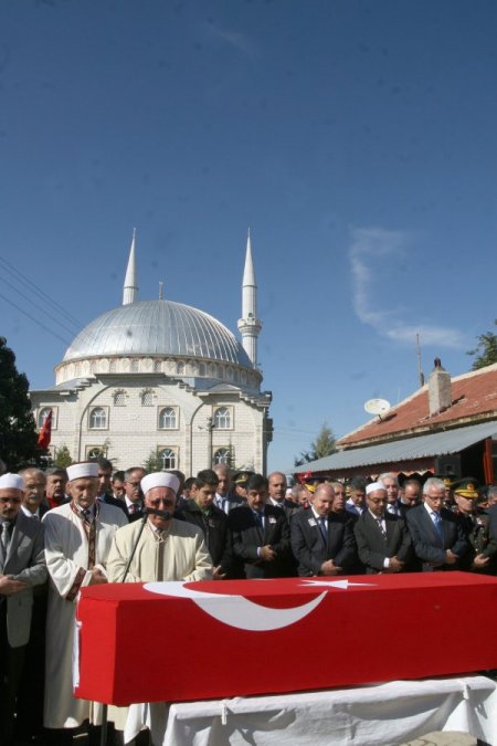 Konya, Şehit Astsubay Geçer'i Son Yolculuğuna Dua Ve Gözyaşlarıyla Uğurladı