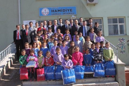 Konya adliye personelinden Cizreli miniklere yardım