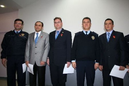 Konya Emniyeti'nde Başarılı Polisler Ödüllendirildi