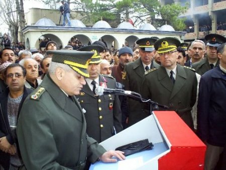 Konya İl Jandarma Komutanı İle 1 Asker Tutuklandı; 8 Asker Serbest Bırakıldı