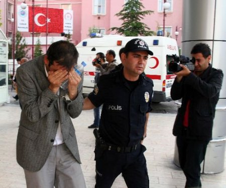 Konya Merkezli Operasyonda Gözaltına Alınan 29 Kişi Sağlık Kontrolünden Geçirildi