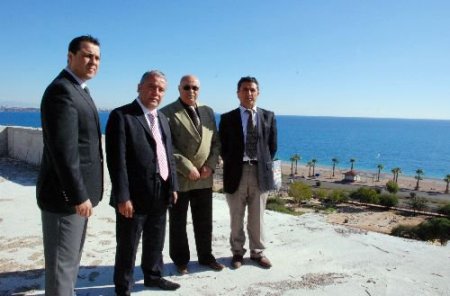Konyaaltı Belediyesi'ne Deniz Manzaralı Hizmet Binası Yapılıyor