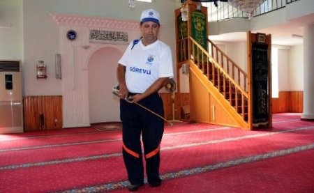 Konyaaltı'nda Camiler Gül Kokacak