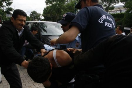 Konya'da Düzenlenen Bdp Mitingi Sonrası Olaylar Çıktı