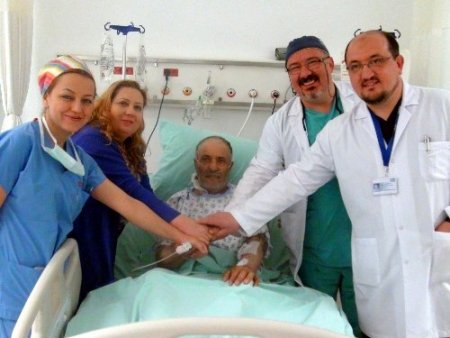 Konya'da hasta uyutulmadan açık kalp ameliyatı yapıldı