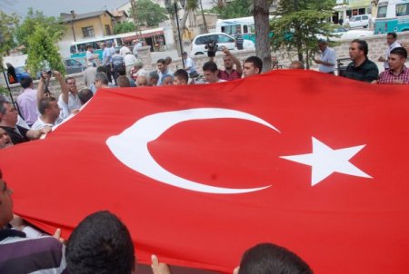 Konya’da Onlarca Kişi 13 Şehidin Yerine Askerlik Yapmak İçin Dilekçe Verdi