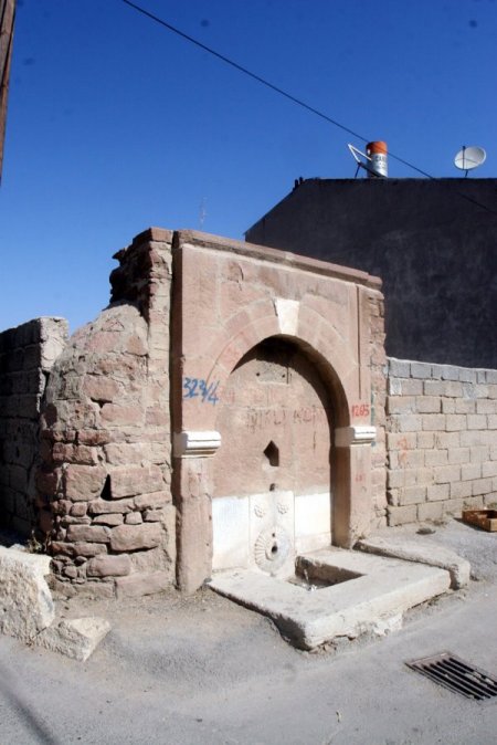 Konya'da Tarihi Çeşmeler Restore Ediliyor