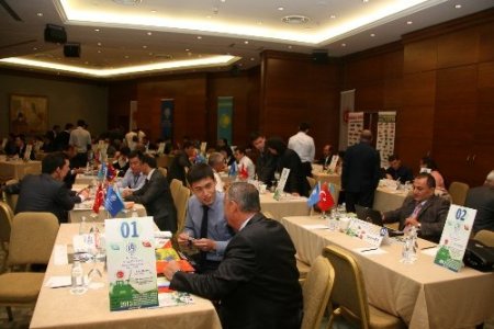 Konyalı işadamları Kazakistan’a çıkarma yaptı