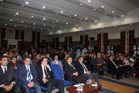 Konyalılar, Ak Parti'nin Siyaset Akademisine Akın Etti