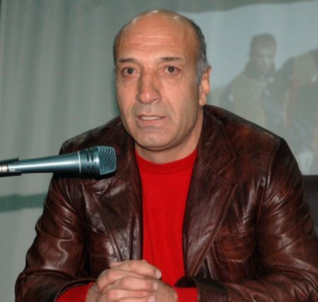 Konyaspor'un Hocası Ziya Doğan Cezaevinde Konferans Verdi