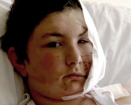 Köpeği Öldürmek İçin Tekrar Denize Atlamış