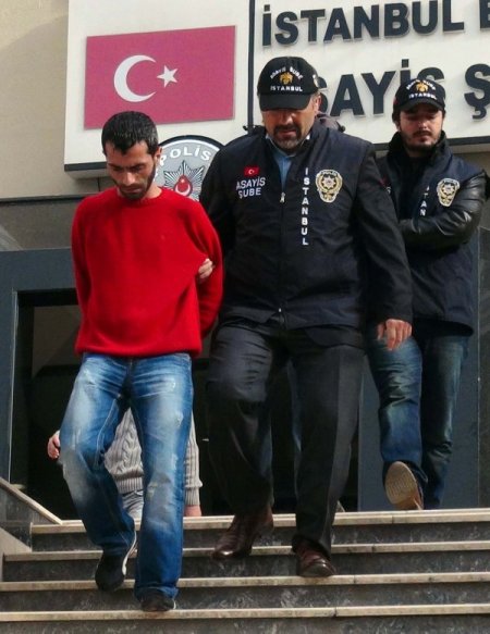 Köpeğini korumak isterken öldürülmüş