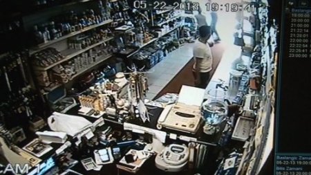 Köpek hırsızları kamerada