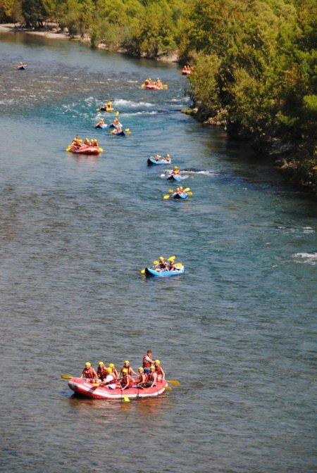 Köprülü Kanyon'da rafting su sporu sezonu kapanıyor