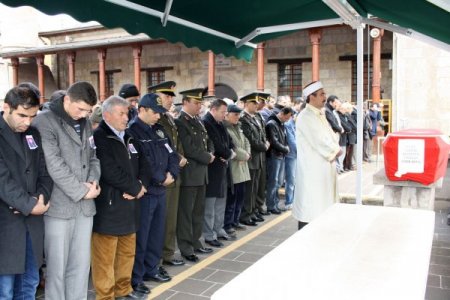 Kore Gazisi Farsak Son Yolculuğuna Uğurlandı