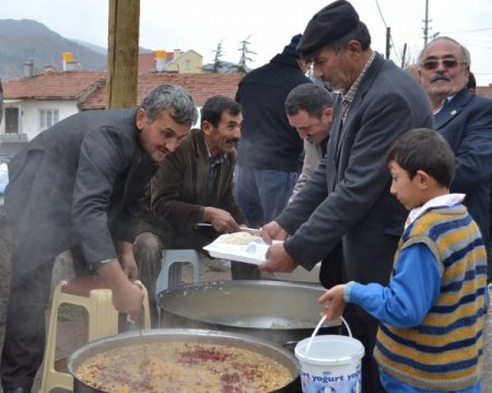 Korgunlular aşure ikramında buluştu