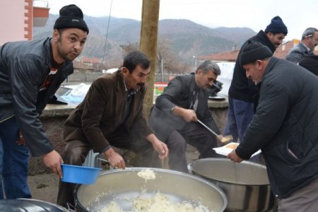Korgunlular aşure ikramında buluştu