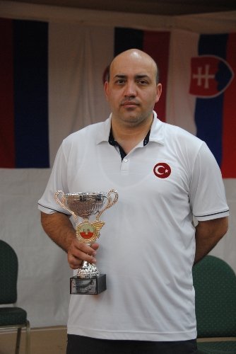 Korhan Yamaç, IPC 2013 Atıcılık Dünya Kupası tabanca atışında birinci oldu