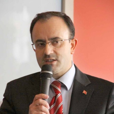 Korkusuz, din görevlileri ile kahvaltı yaptı