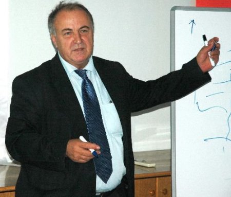 Korkut Ata Üniversitesi'nde Budama Kursu Başladı