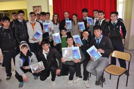 Korkut Çok Programlı Lisesi 'Mavi Pencere' dergisinin ilk sayısını tanıttı