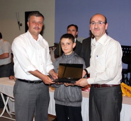 Korkuteli Körfez Dershanesi erken kayıt yaptıran öğrencileri ödüllendirdi