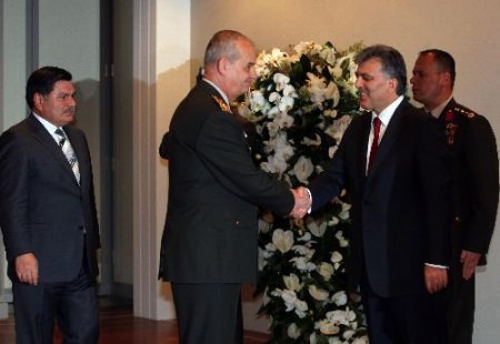 Köşk Resepsiyonuna Erdoğan-başbuğ Sohbeti Damgasını Vurdu