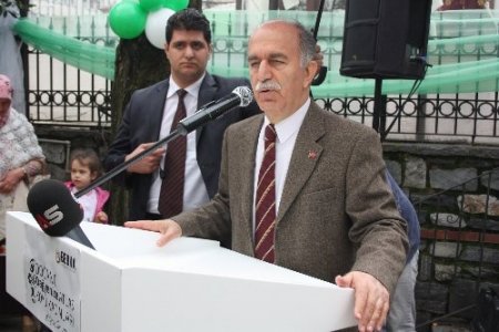 Köy kadınları el sanatlarını önce geliştirdi sonra sergi açtı