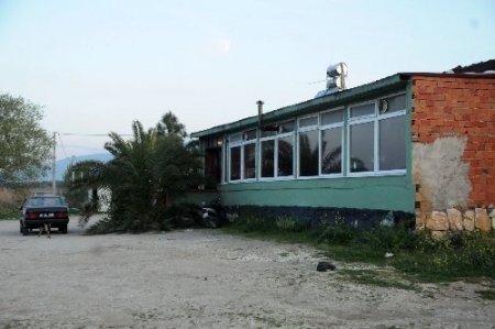 Köy muhtarı gece kulübünde öldürüldü