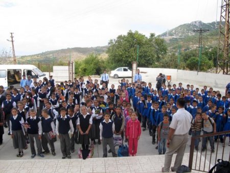 Köy okulu kolejleri aratmıyor