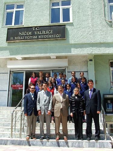 Köy Okulu Öğrencileri Avrupa'ya Açıldı