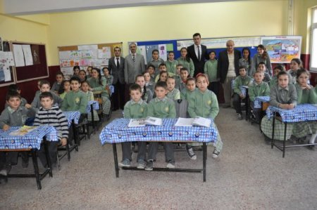 Köy Okulu Öğrencileri Van Ve Somali İçin 6 Kurban Parası Topladı