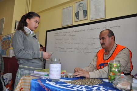 Köy Okulu Öğrencileri Van Ve Somali İçin 6 Kurban Parası Topladı
