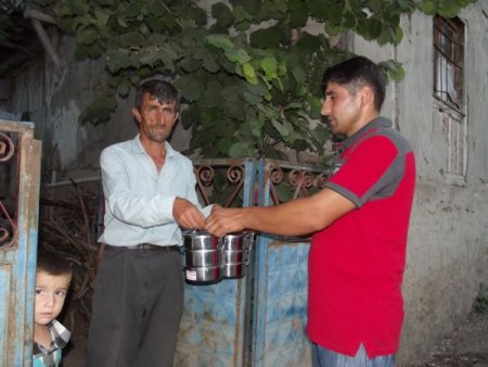 Köyde İmece Usulü İftar