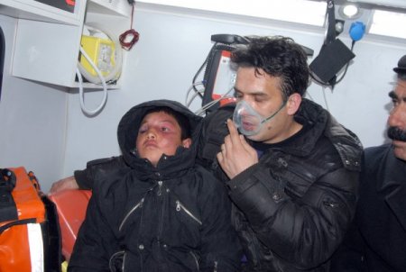 Köyde mahsur kalan 3 hastanın imdadına UMKE koştu