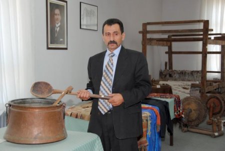 Köylerden toplanan asırlık ev eşyaları Manavgat'ın köy hayatına ışık tutuyor