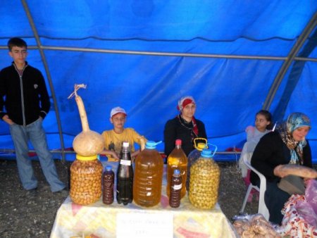 Köylü, zeytinini marka yapmak için festival düzenledi