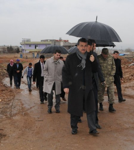 Köylü çocuklar oyun parkına kavuştu