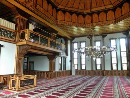 Köylü hasarlı tarihi camiyi yıktı, kurulun 11 yıl sonra haberi oldu