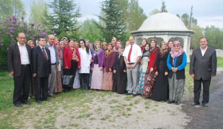 Köylü Kadınlar, 15 Tl Ücretle Peynircilik Kursuna Katılıyor