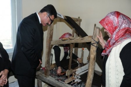 Köylü kadınlar 'şayak' dokuma sanatını yaşatacak