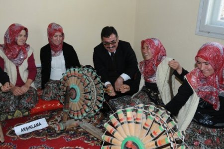 Köylü kadınlar 'şayak' dokuma sanatını yaşatacak