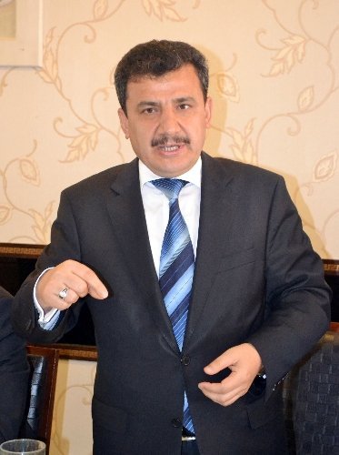 Köylülerden 'arazilerinin zenginlere verildiği' iddiası