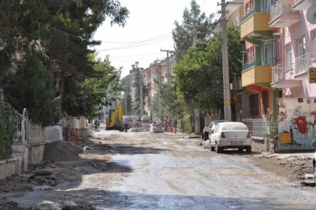 Koyunoğlu Caddesi yenileniyor
