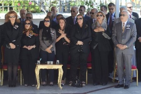 Kozakçıoğlu, İstanbul Valiliği'nden resmi törenle uğurlandı