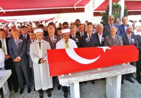 Kozakçıoğlu son yolculuğuna uğurlandı