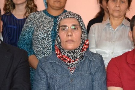 Kozan AK Parti kadın kolları başkanına fiili ve sözlü saldırıya kınama